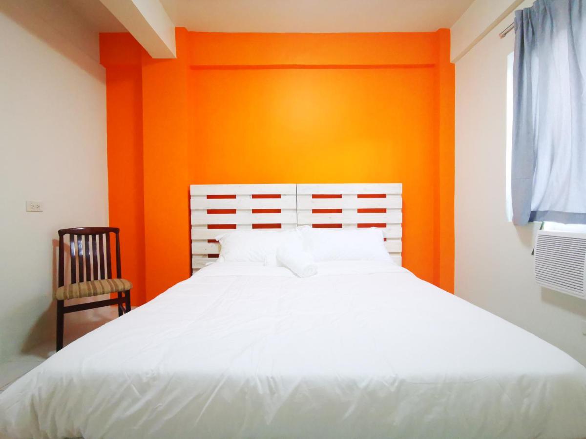 InnSpired Hostel PH in Makati, Metro Manila Makati City Esterno foto