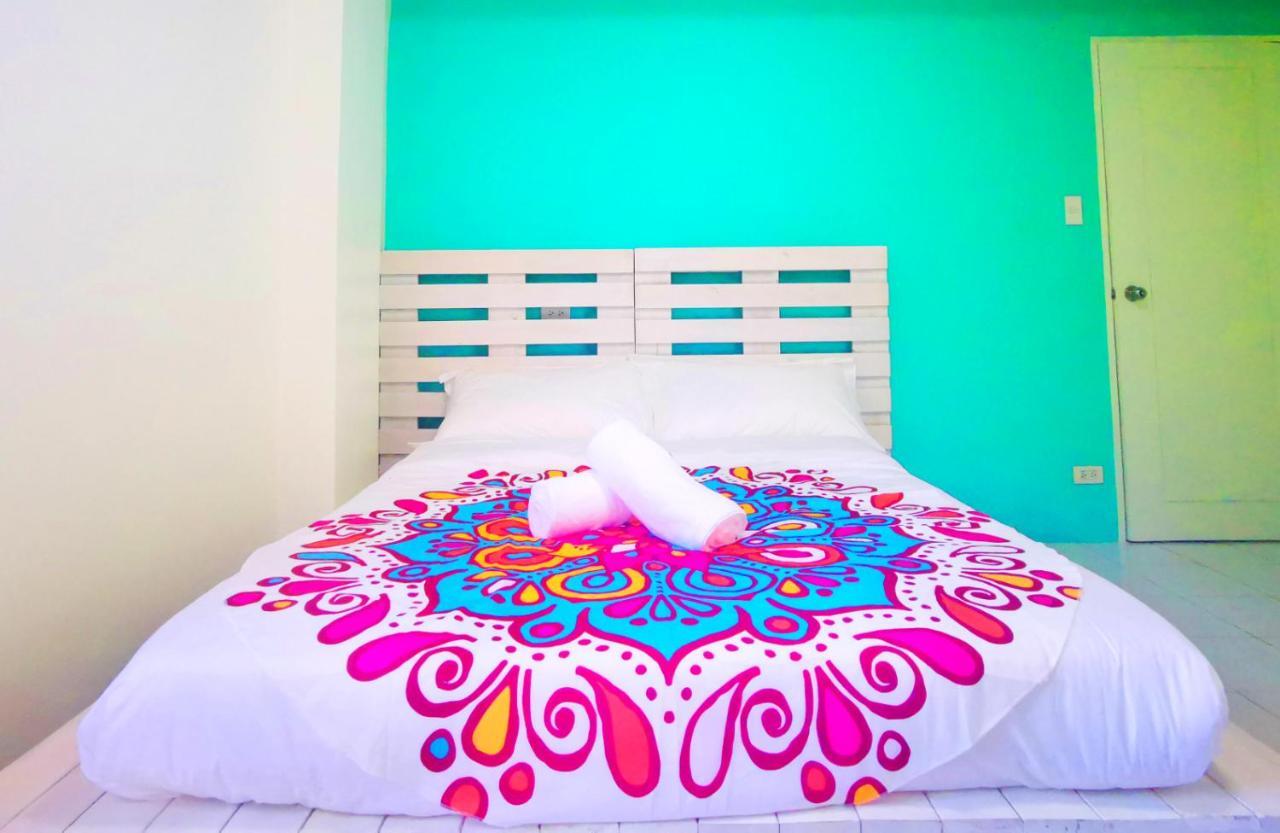 InnSpired Hostel PH in Makati, Metro Manila Makati City Esterno foto